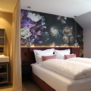 Boutiquehotel Burg Adenbach & Alter Weinbau